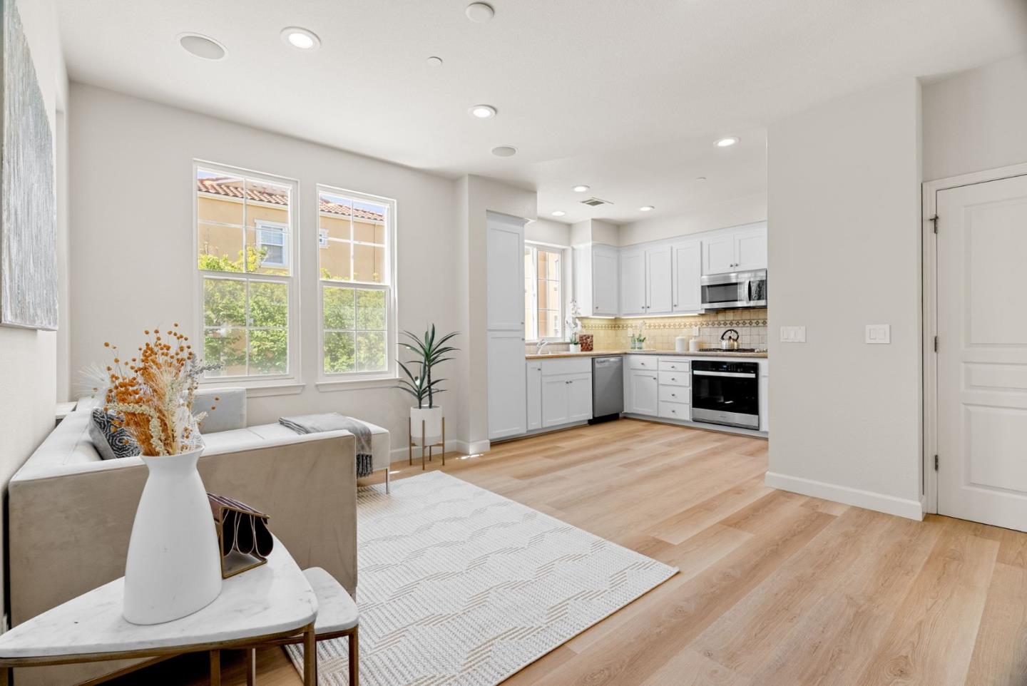 Detail Gallery Image 17 of 54 For 4064 Rivermark Pkwy, Santa Clara,  CA 95054 - 3 Beds | 2/1 Baths