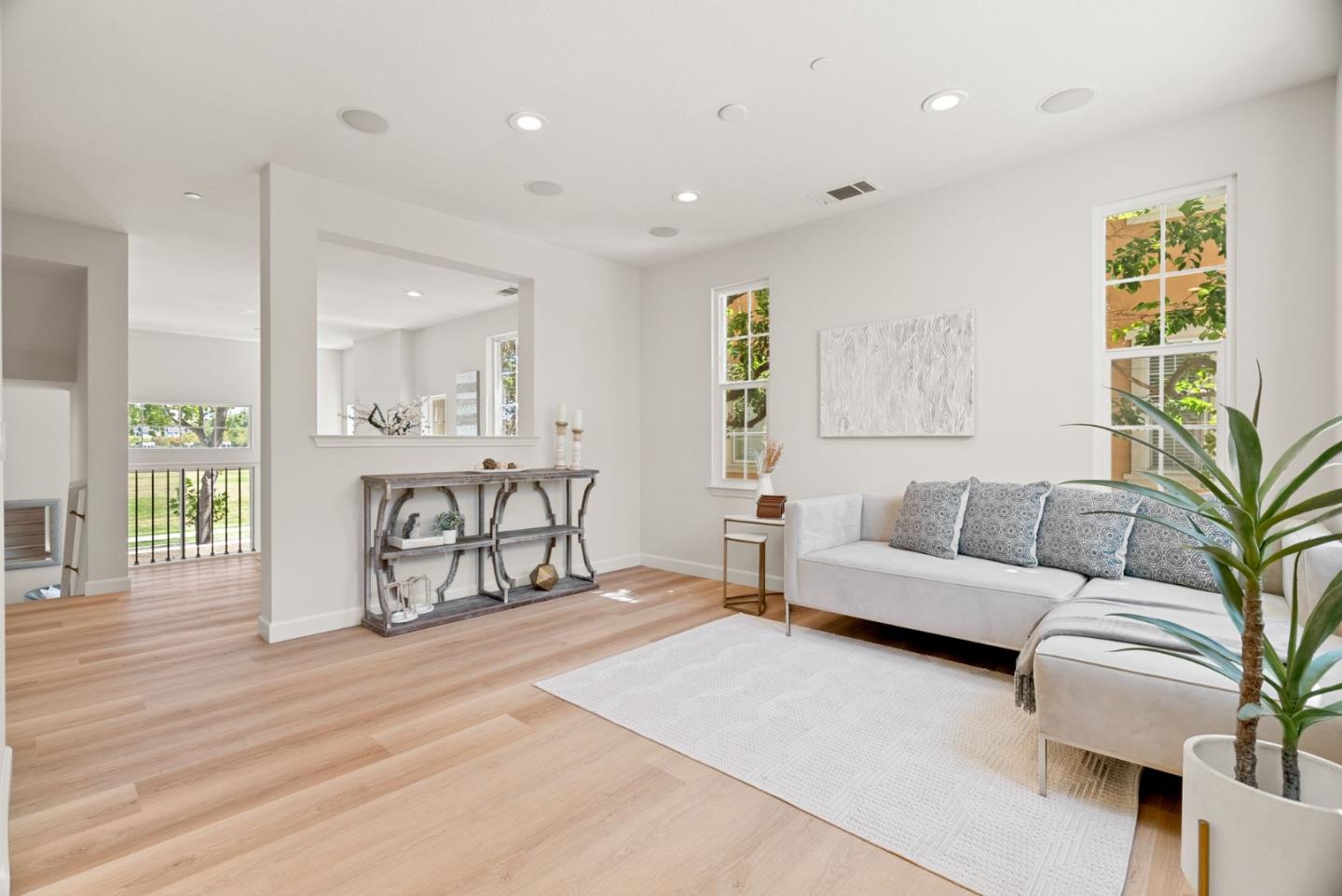 Detail Gallery Image 18 of 54 For 4064 Rivermark Pkwy, Santa Clara,  CA 95054 - 3 Beds | 2/1 Baths