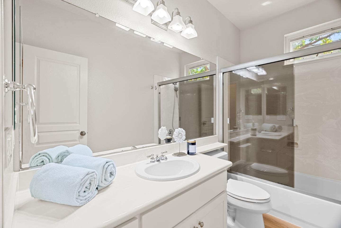 Detail Gallery Image 33 of 54 For 4064 Rivermark Pkwy, Santa Clara,  CA 95054 - 3 Beds | 2/1 Baths
