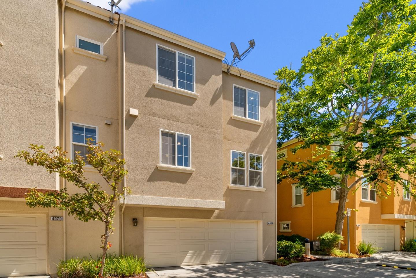 Detail Gallery Image 40 of 54 For 4064 Rivermark Pkwy, Santa Clara,  CA 95054 - 3 Beds | 2/1 Baths