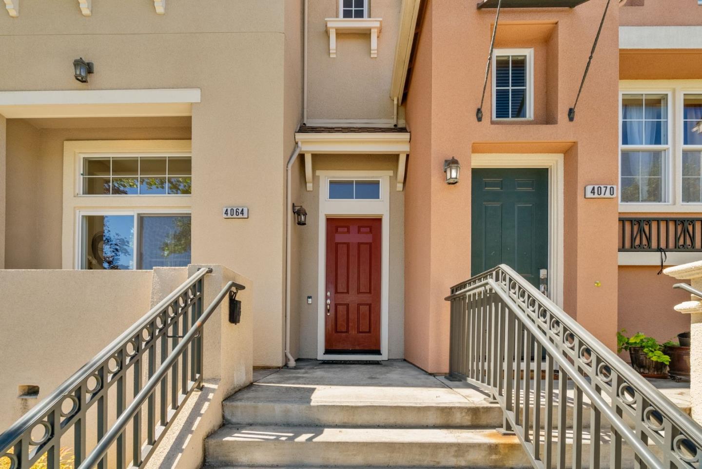 Detail Gallery Image 5 of 54 For 4064 Rivermark Pkwy, Santa Clara,  CA 95054 - 3 Beds | 2/1 Baths