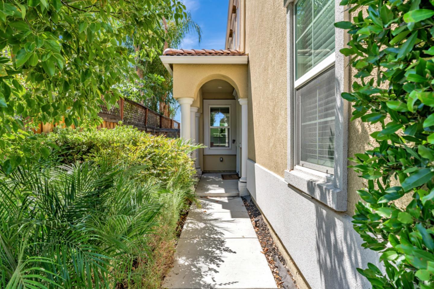 Detail Gallery Image 3 of 43 For 1798 Ponderosa Dr, Tracy,  CA 95376 - 4 Beds | 3 Baths