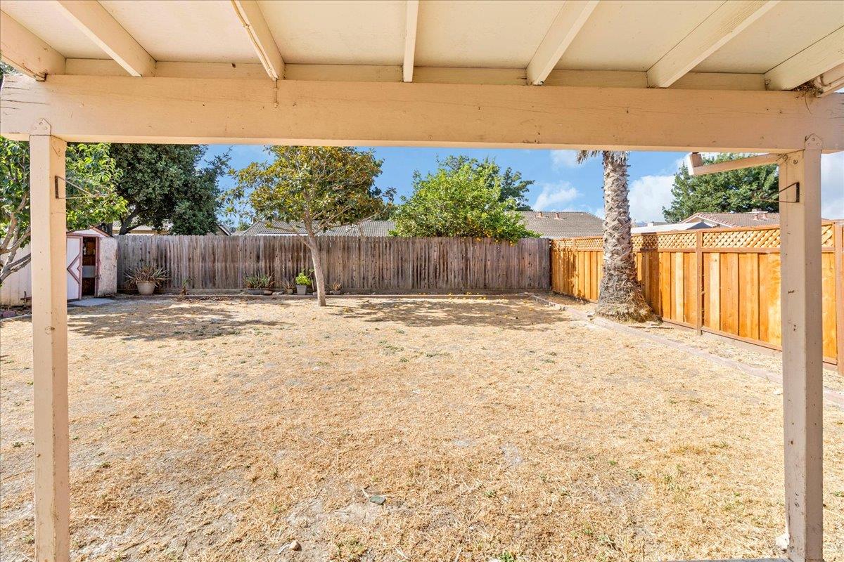 Detail Gallery Image 33 of 44 For 1201 Wilma Dr, Hollister,  CA 95023 - 3 Beds | 2 Baths
