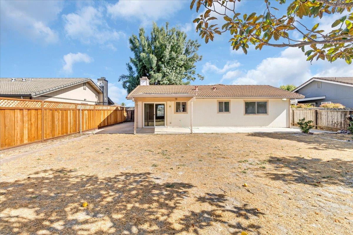 Detail Gallery Image 36 of 44 For 1201 Wilma Dr, Hollister,  CA 95023 - 3 Beds | 2 Baths