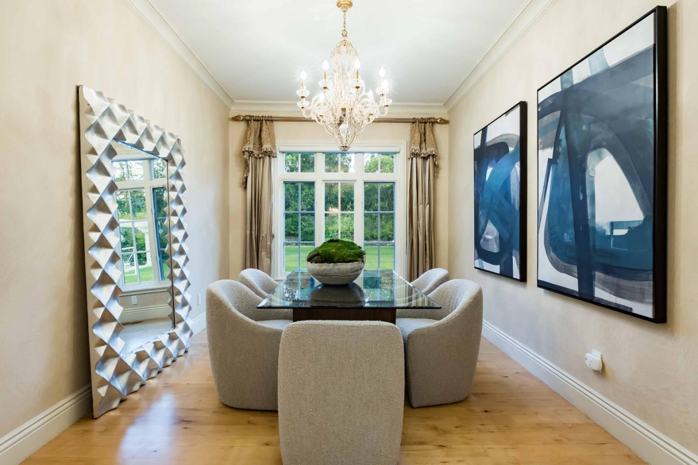 Detail Gallery Image 12 of 47 For 58 Marymont Ave, Atherton,  CA 94027 - 6 Beds | 9/2 Baths