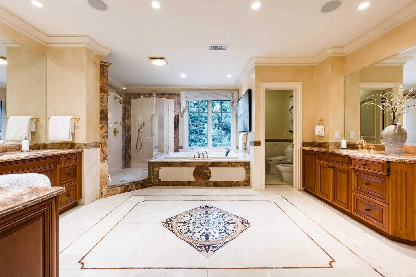 Detail Gallery Image 17 of 47 For 58 Marymont Ave, Atherton,  CA 94027 - 6 Beds | 9/2 Baths