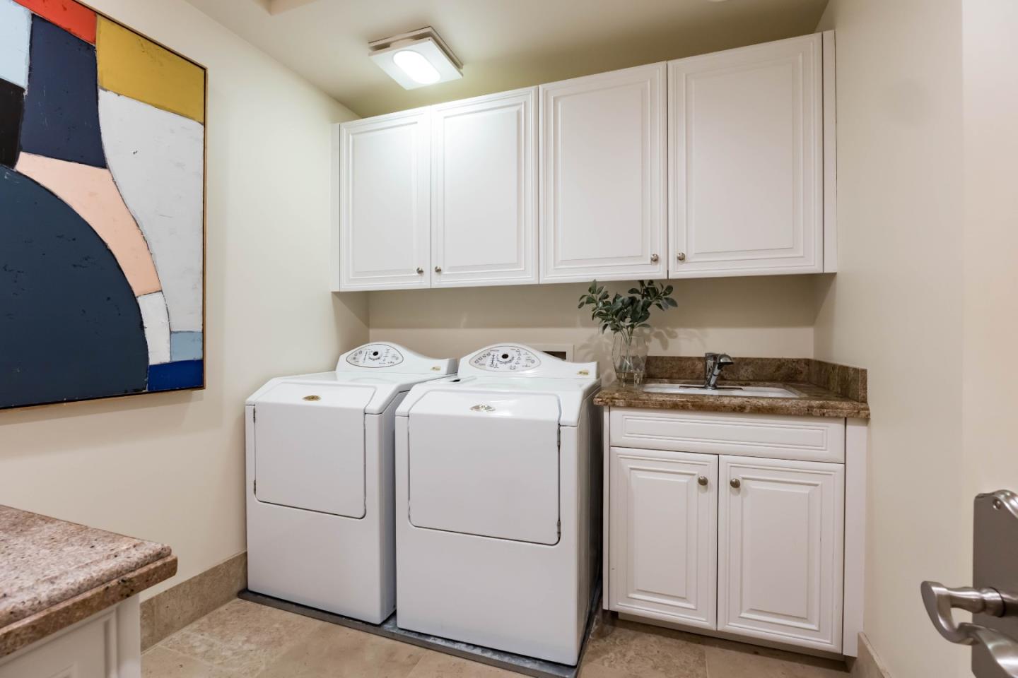 Detail Gallery Image 24 of 47 For 58 Marymont Ave, Atherton,  CA 94027 - 6 Beds | 9/2 Baths