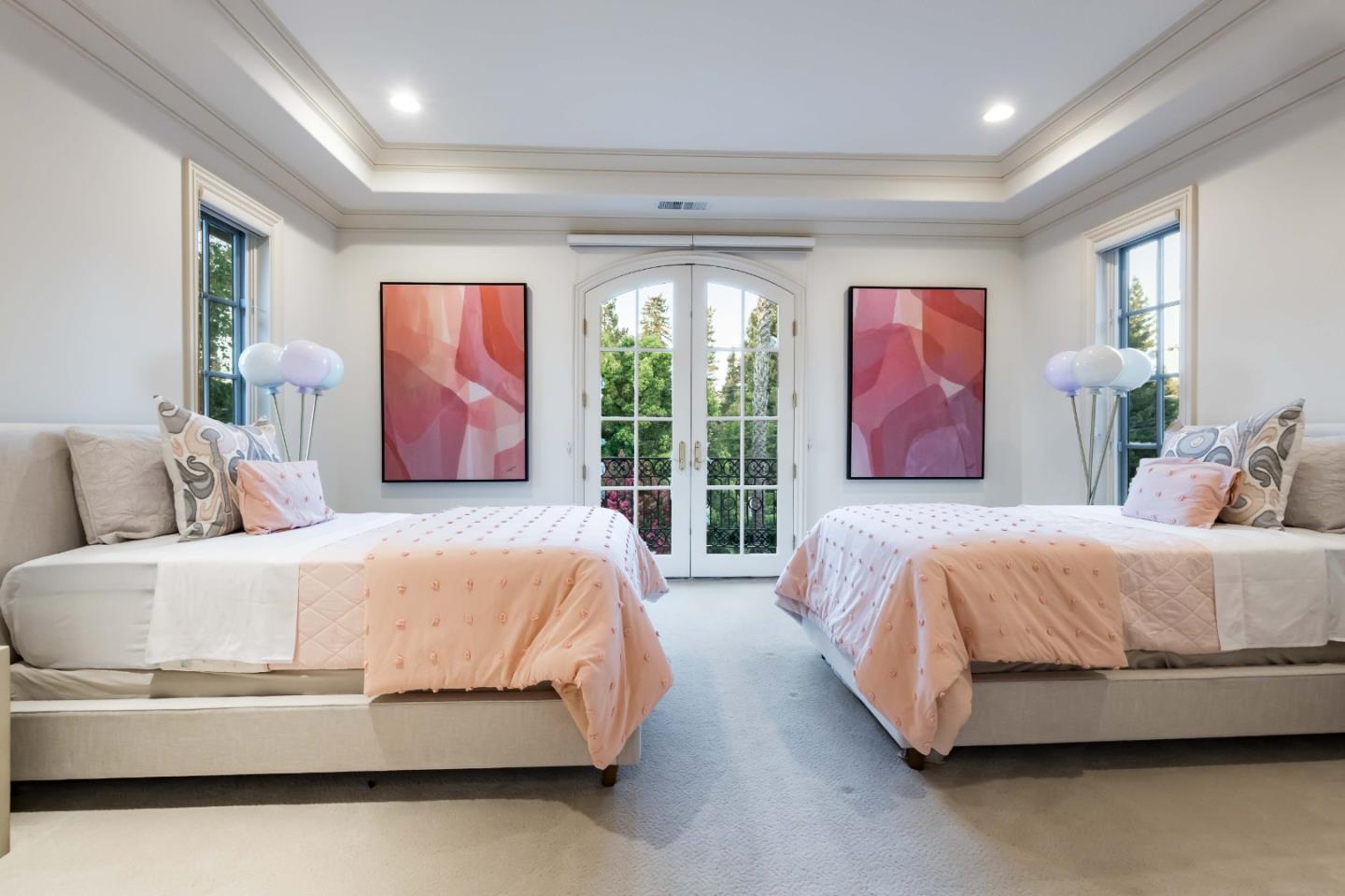 Detail Gallery Image 25 of 47 For 58 Marymont Ave, Atherton,  CA 94027 - 6 Beds | 9/2 Baths