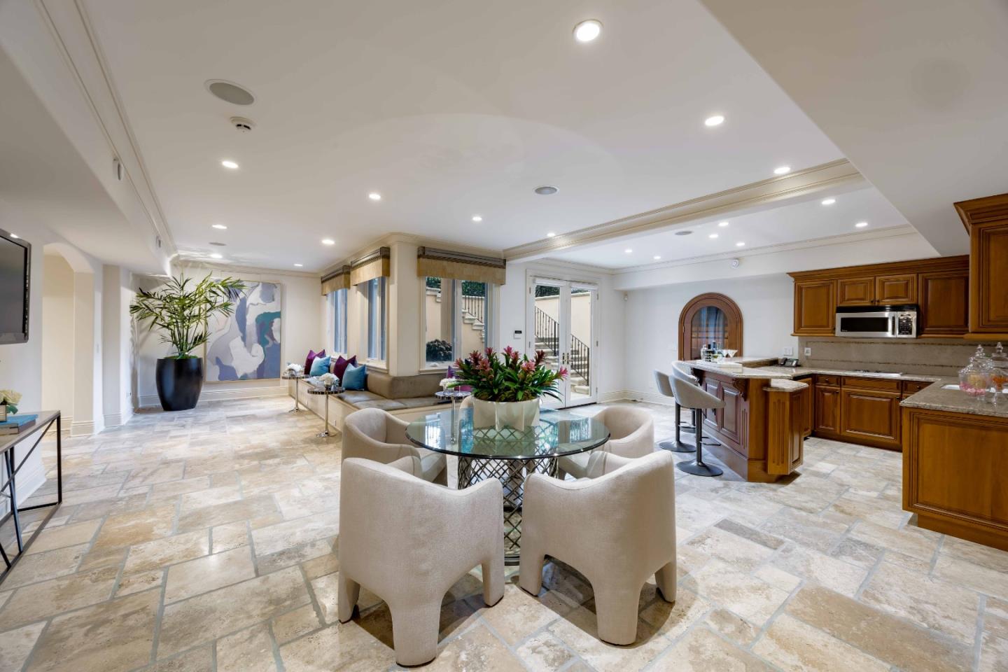 Detail Gallery Image 27 of 47 For 58 Marymont Ave, Atherton,  CA 94027 - 6 Beds | 9/2 Baths