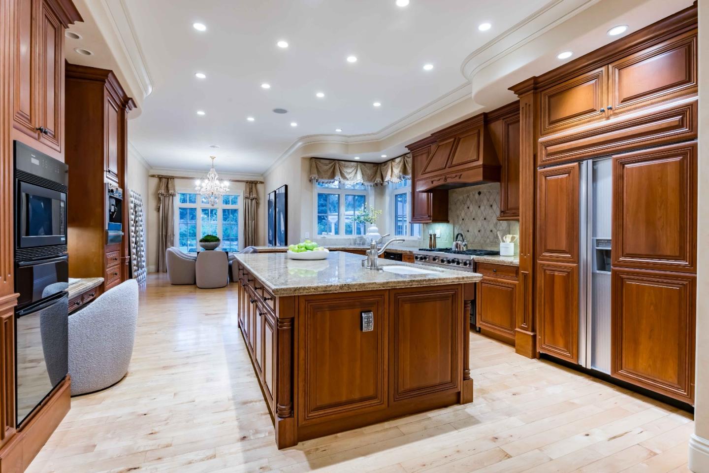 Detail Gallery Image 9 of 47 For 58 Marymont Ave, Atherton,  CA 94027 - 6 Beds | 9/2 Baths