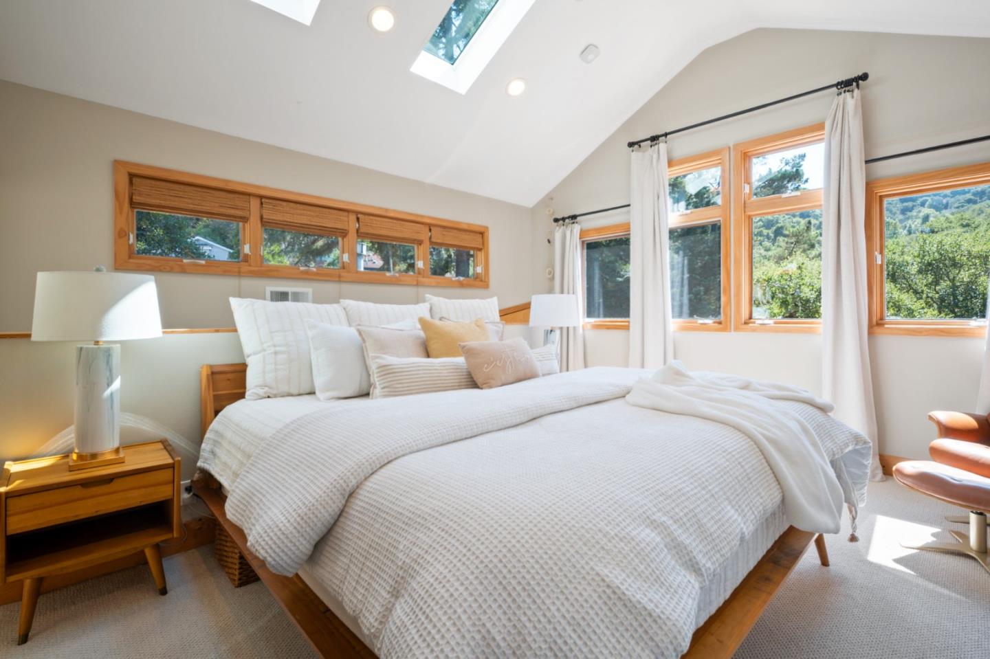 Detail Gallery Image 28 of 73 For 2920 San Juan Blvd, Belmont,  CA 94002 - 4 Beds | 3 Baths