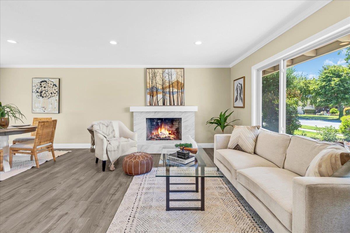 Detail Gallery Image 10 of 40 For 31 La Mirada Ct, Salinas,  CA 93901 - 4 Beds | 3 Baths