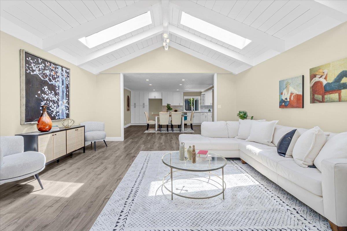 Detail Gallery Image 20 of 40 For 31 La Mirada Ct, Salinas,  CA 93901 - 4 Beds | 3 Baths
