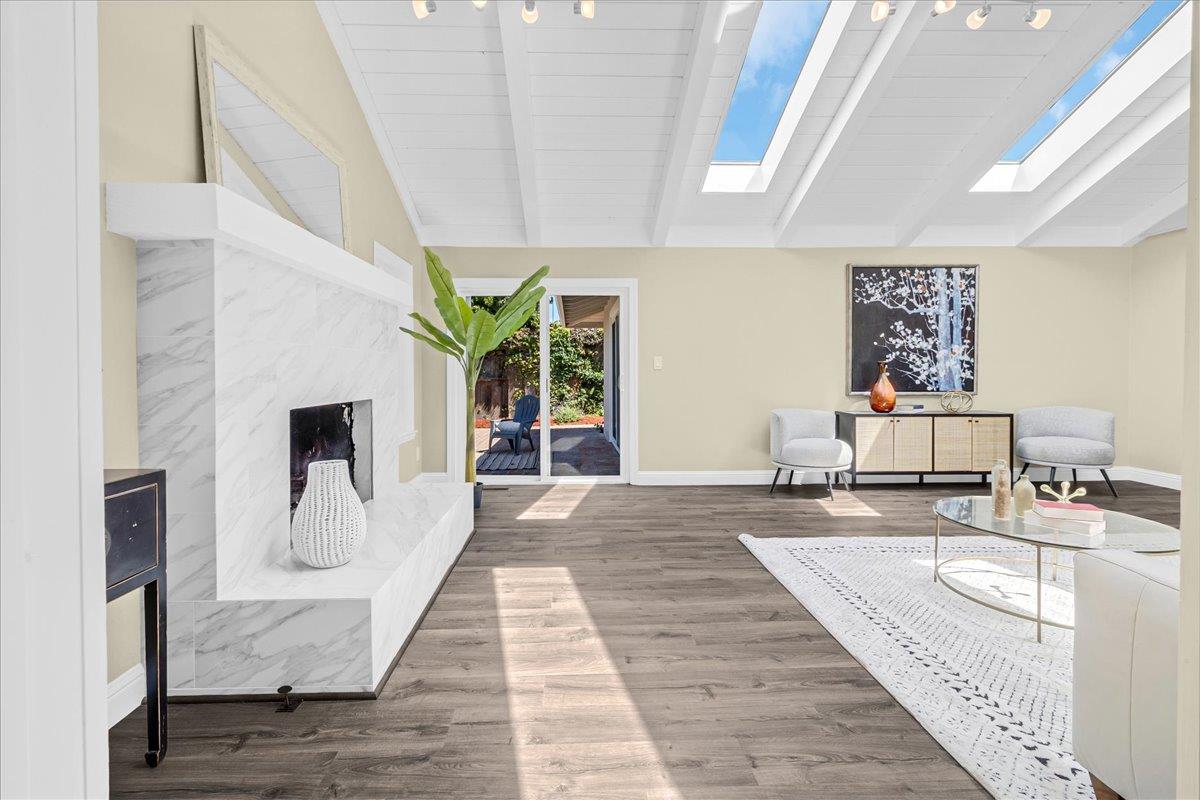 Detail Gallery Image 21 of 40 For 31 La Mirada Ct, Salinas,  CA 93901 - 4 Beds | 3 Baths