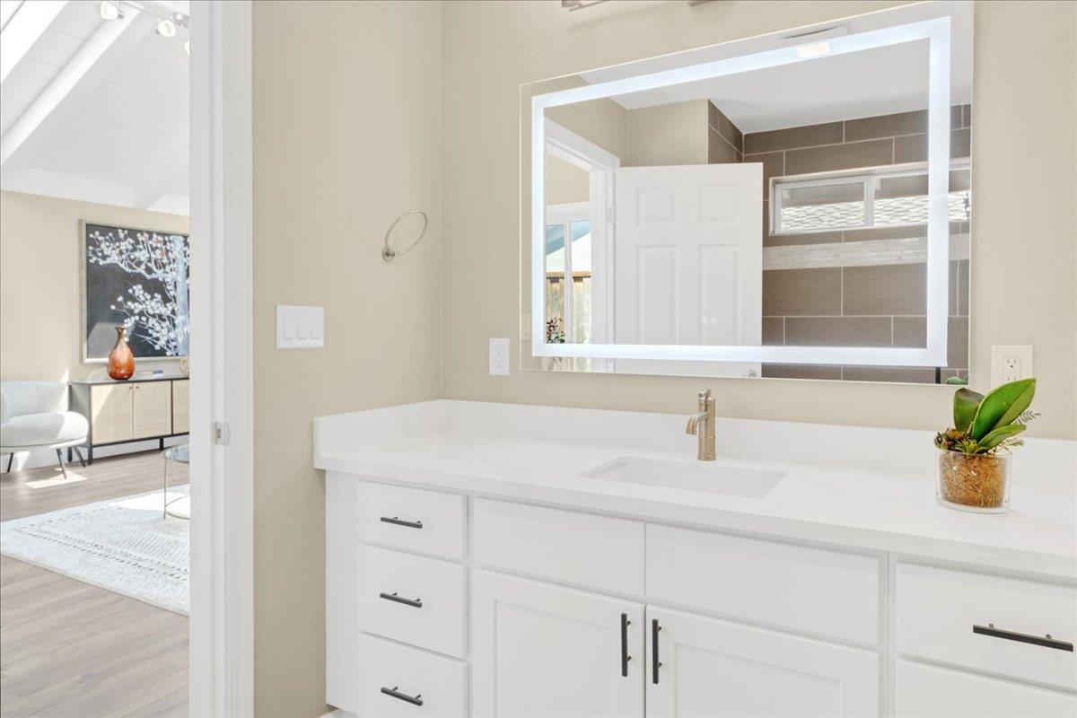 Detail Gallery Image 23 of 40 For 31 La Mirada Ct, Salinas,  CA 93901 - 4 Beds | 3 Baths