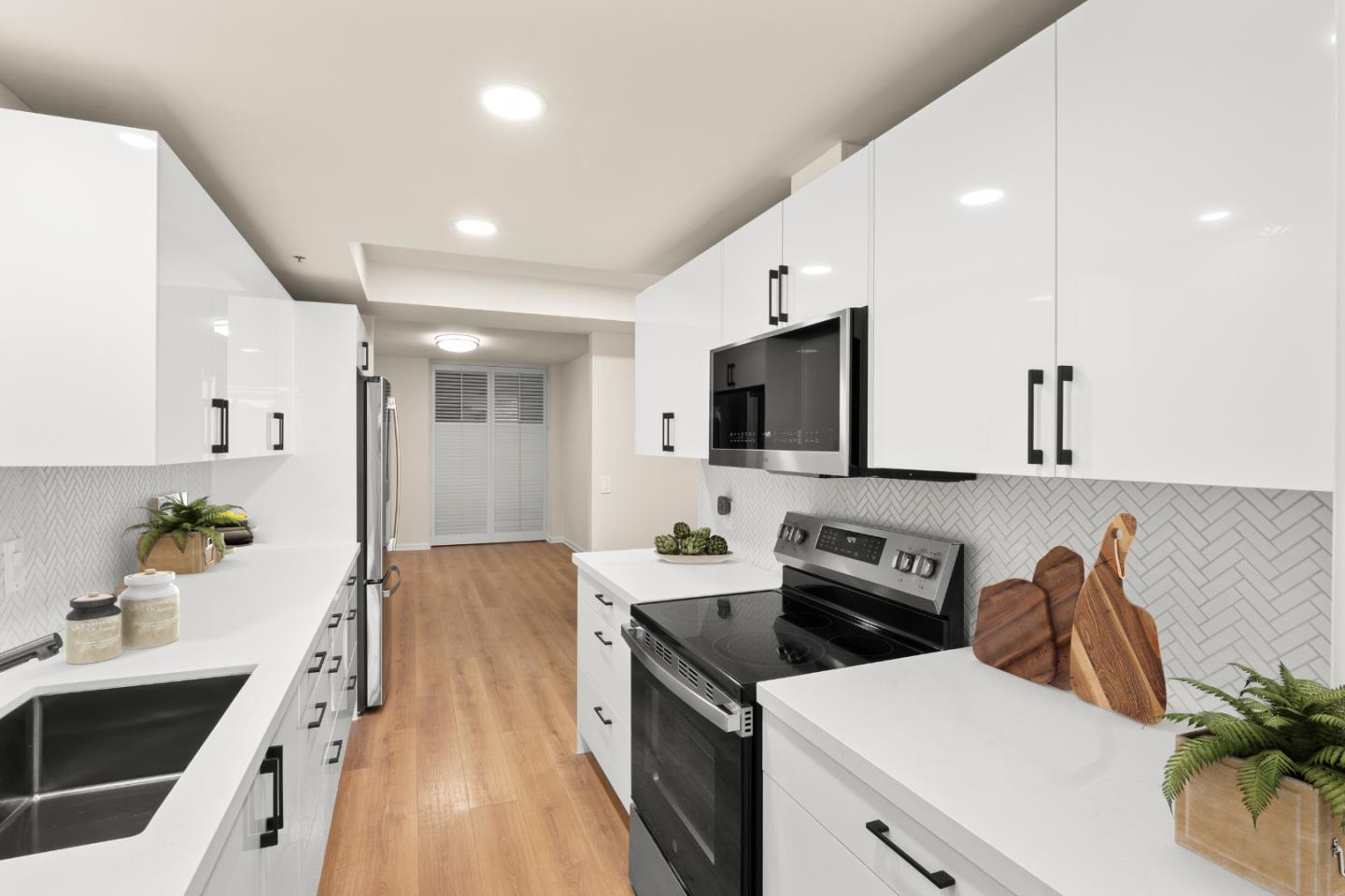 Detail Gallery Image 13 of 29 For 555 Laurel Ave #324,  San Mateo,  CA 94401 - 2 Beds | 2 Baths