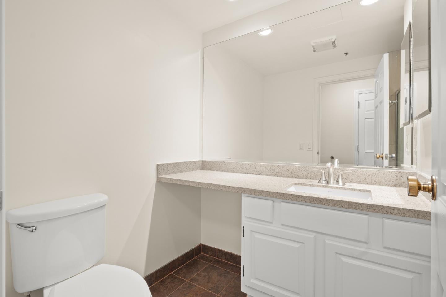 Detail Gallery Image 25 of 29 For 555 Laurel Ave #324,  San Mateo,  CA 94401 - 2 Beds | 2 Baths