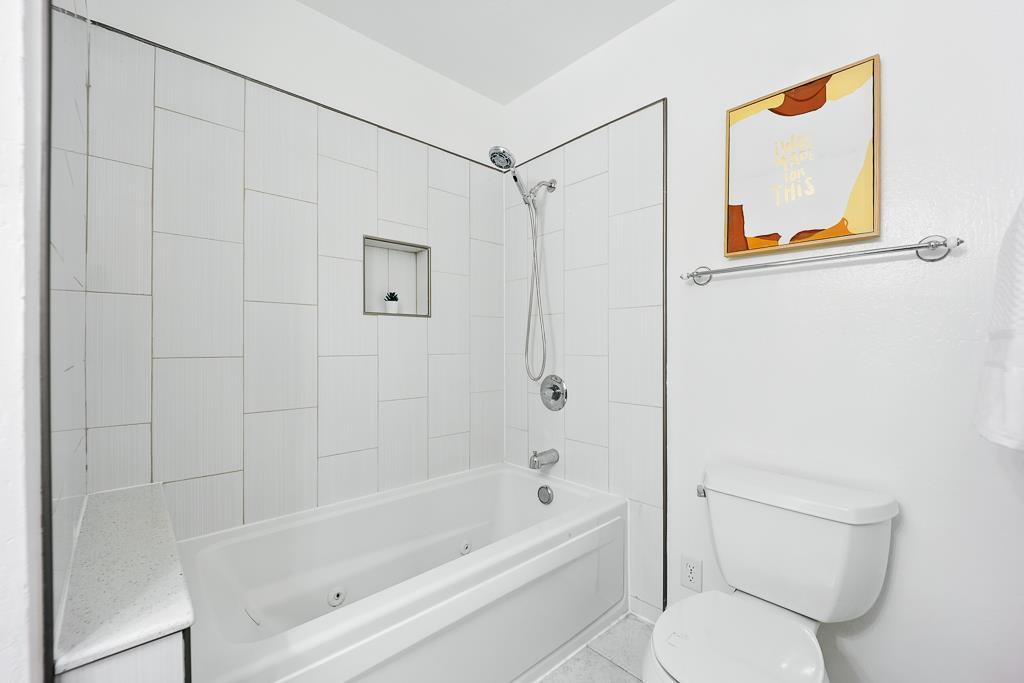 Detail Gallery Image 25 of 41 For 20245 Northglen Sq, Cupertino,  CA 95014 - 2 Beds | 2 Baths