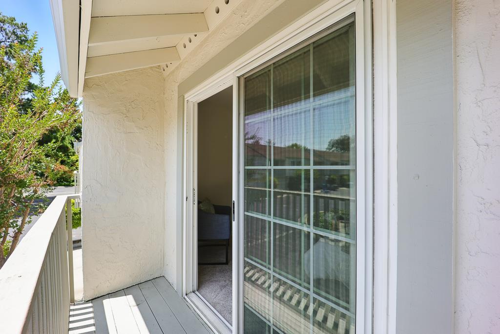 Detail Gallery Image 27 of 41 For 20245 Northglen Sq, Cupertino,  CA 95014 - 2 Beds | 2 Baths