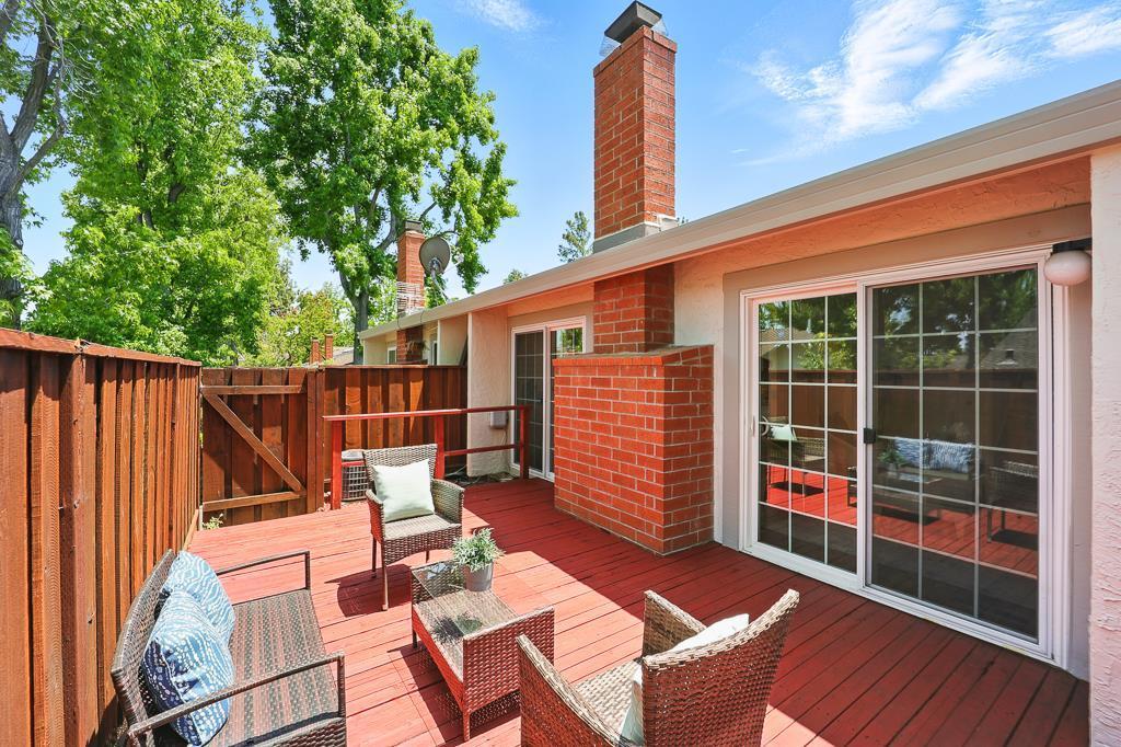 Detail Gallery Image 32 of 41 For 20245 Northglen Sq, Cupertino,  CA 95014 - 2 Beds | 2 Baths