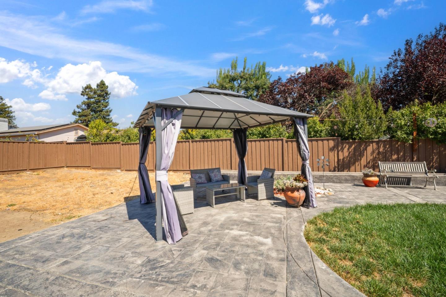 Detail Gallery Image 24 of 41 For 2741 Grayson St, Hollister,  CA 95023 - 4 Beds | 2 Baths