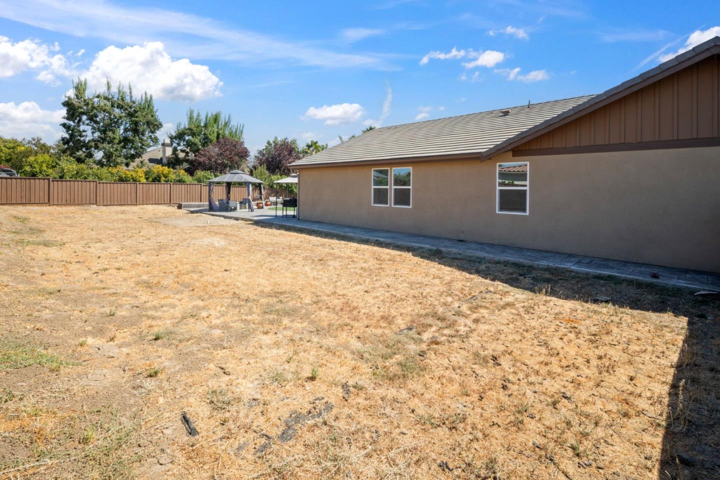 Detail Gallery Image 26 of 41 For 2741 Grayson St, Hollister,  CA 95023 - 4 Beds | 2 Baths
