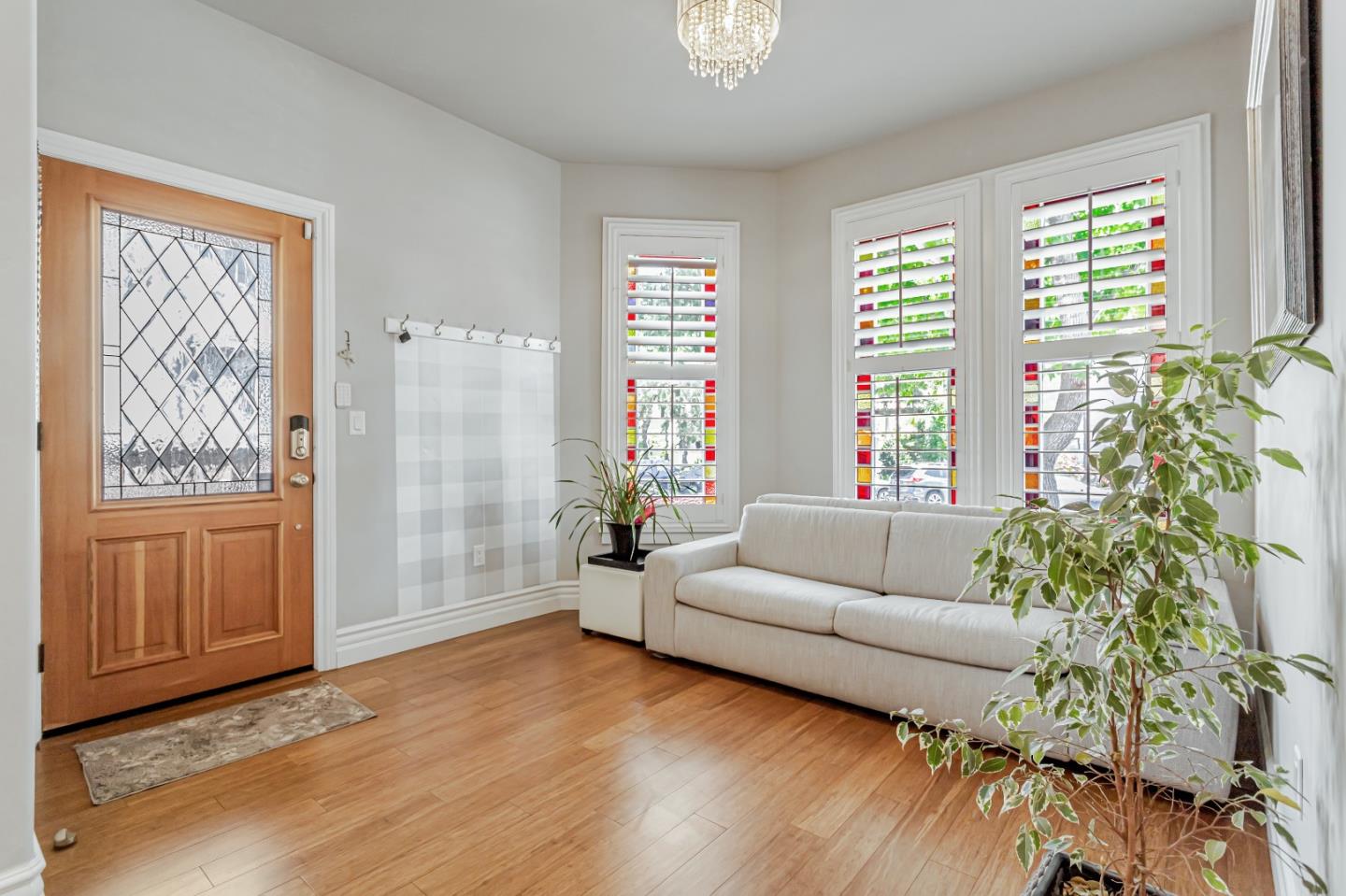 Detail Gallery Image 10 of 32 For 512 2nd St, Santa Cruz,  CA 95060 - 6 Beds | 4/1 Baths