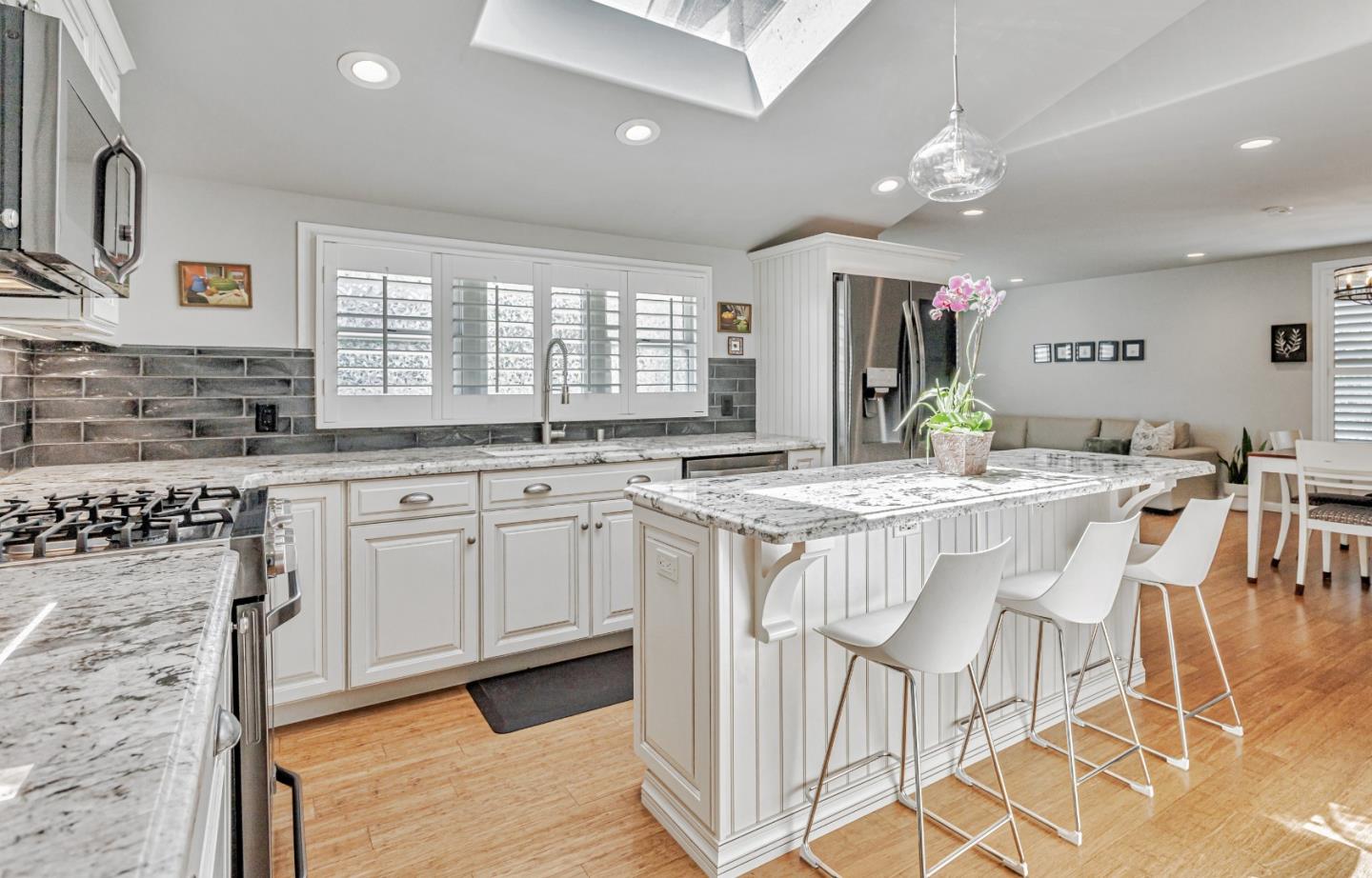 Detail Gallery Image 17 of 32 For 512 2nd St, Santa Cruz,  CA 95060 - 6 Beds | 4/1 Baths