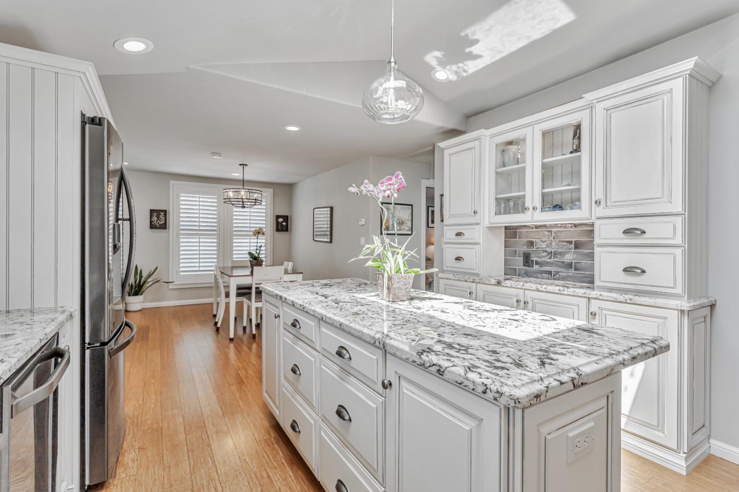 Detail Gallery Image 18 of 32 For 512 2nd St, Santa Cruz,  CA 95060 - 6 Beds | 4/1 Baths