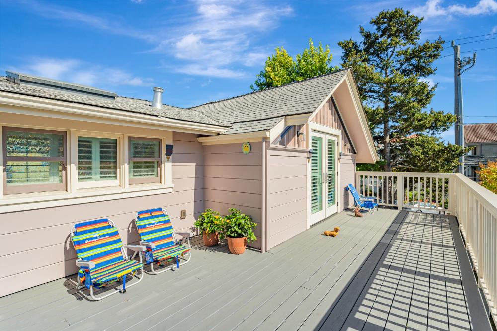 Detail Gallery Image 5 of 32 For 512 2nd St, Santa Cruz,  CA 95060 - 6 Beds | 4/1 Baths