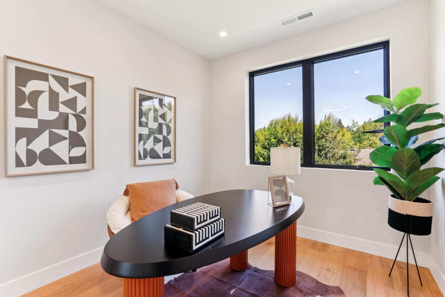 Detail Gallery Image 32 of 65 For 1599 Bonita Ave, Mountain View,  CA 94040 - 4 Beds | 3/1 Baths