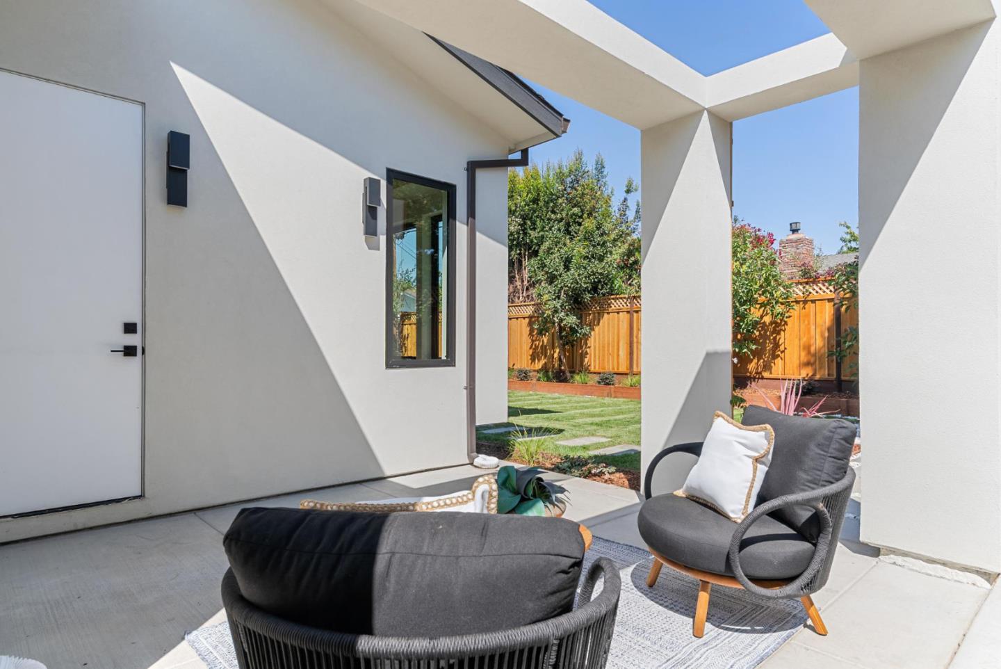 Detail Gallery Image 61 of 65 For 1599 Bonita Ave, Mountain View,  CA 94040 - 4 Beds | 3/1 Baths