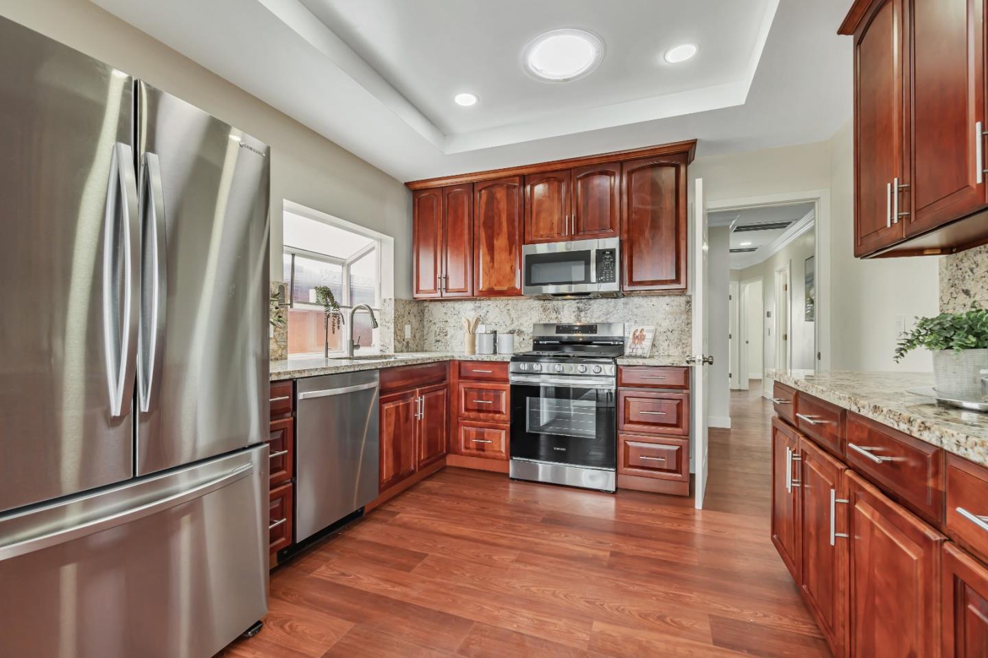 Detail Gallery Image 20 of 70 For 20 Palisades Dr, Daly City,  CA 94015 - 3 Beds | 2 Baths