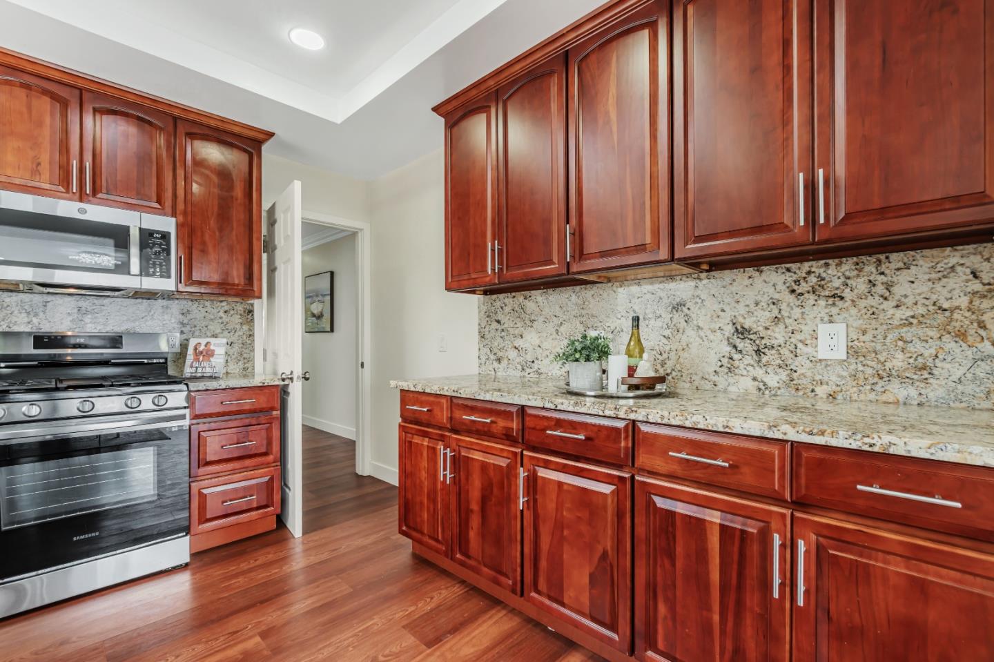 Detail Gallery Image 22 of 70 For 20 Palisades Dr, Daly City,  CA 94015 - 3 Beds | 2 Baths