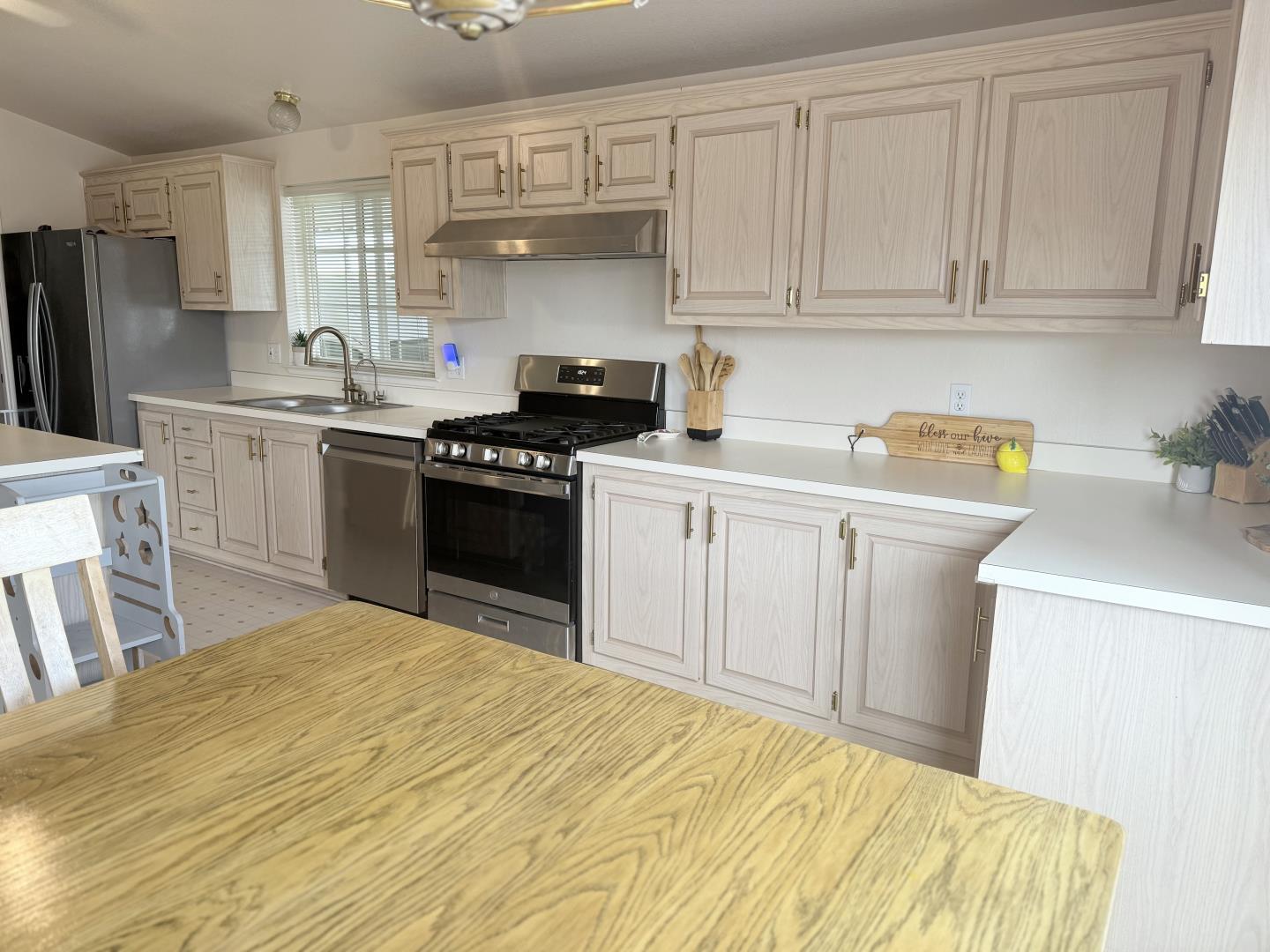 Detail Gallery Image 14 of 30 For 5770 Winfield #122,  San Jose,  CA 95123 - 3 Beds | 2 Baths