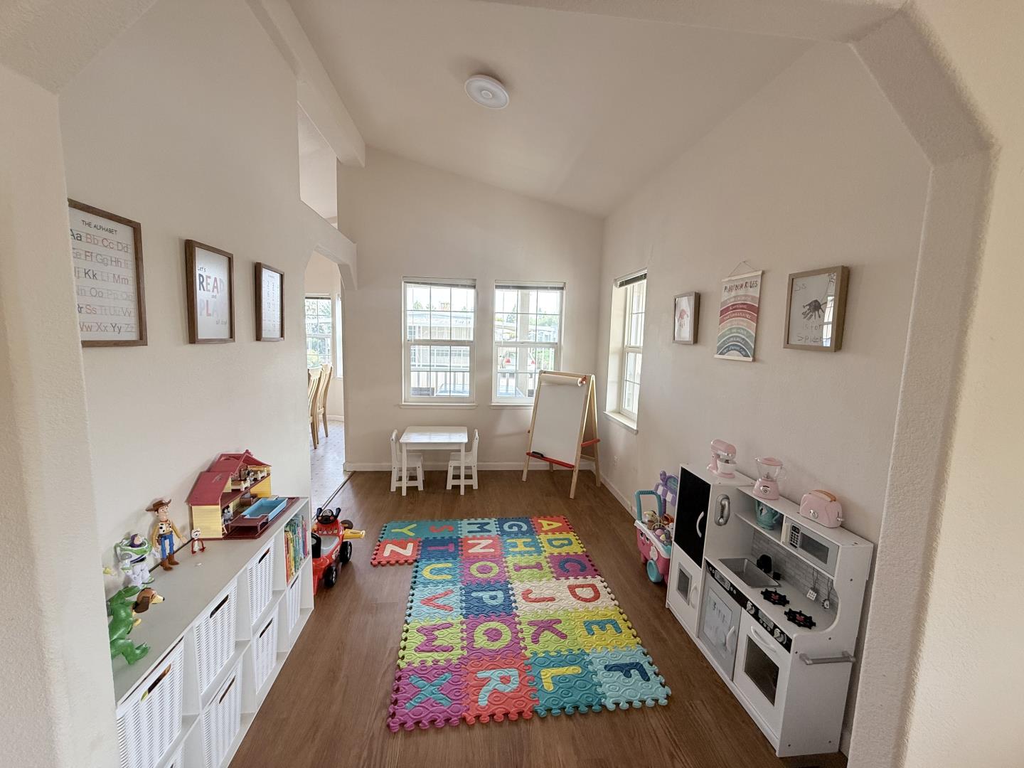 Detail Gallery Image 16 of 30 For 5770 Winfield #122,  San Jose,  CA 95123 - 3 Beds | 2 Baths