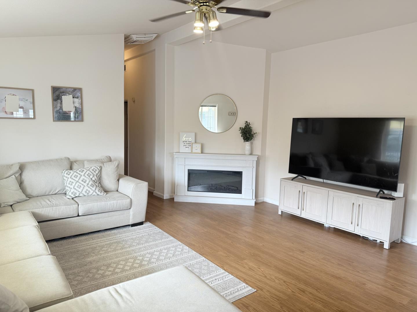 Detail Gallery Image 19 of 30 For 5770 Winfield #122,  San Jose,  CA 95123 - 3 Beds | 2 Baths