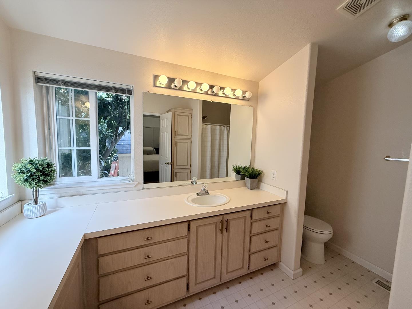 Detail Gallery Image 26 of 30 For 5770 Winfield #122,  San Jose,  CA 95123 - 3 Beds | 2 Baths