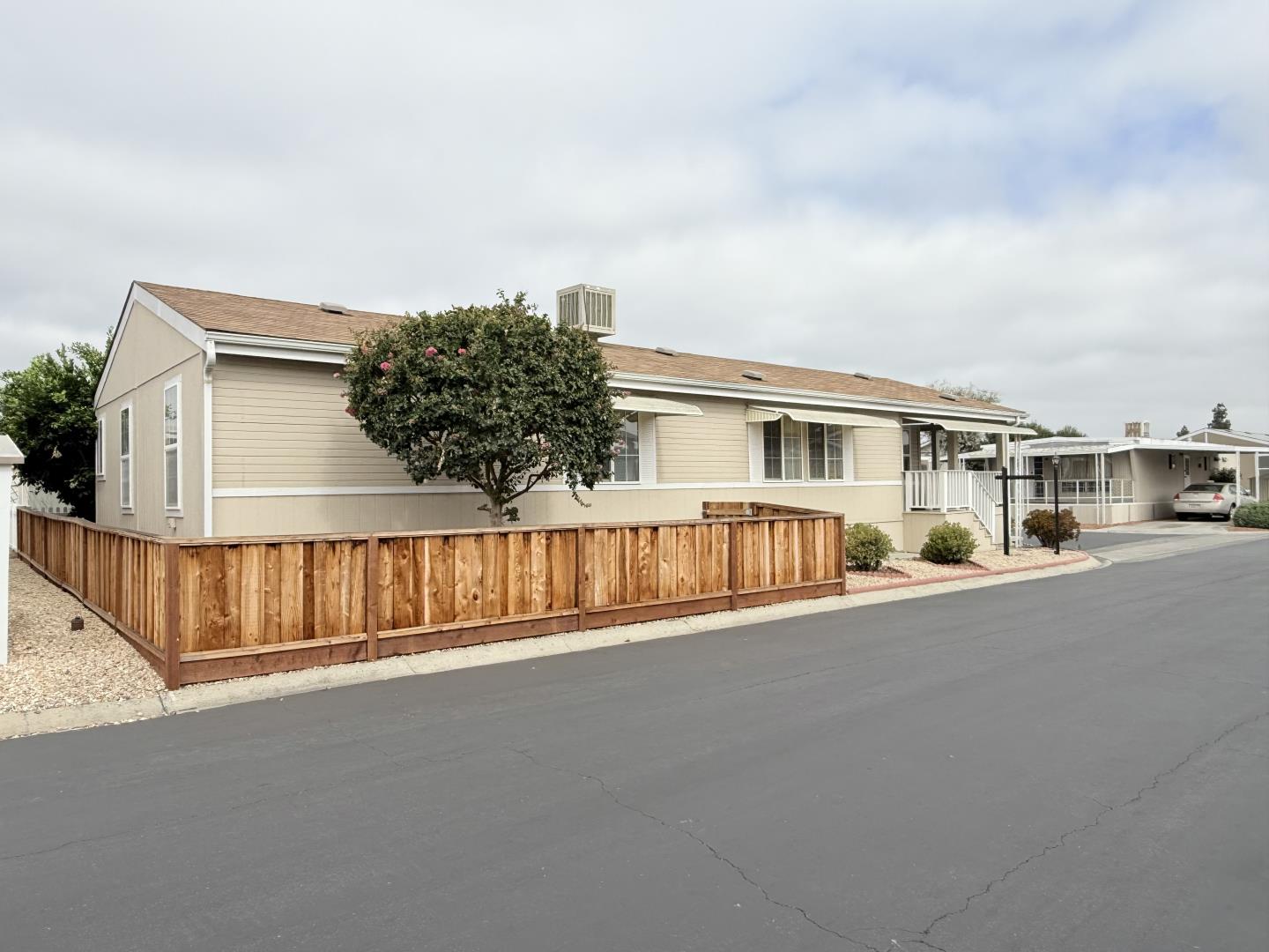 Detail Gallery Image 5 of 30 For 5770 Winfield #122,  San Jose,  CA 95123 - 3 Beds | 2 Baths
