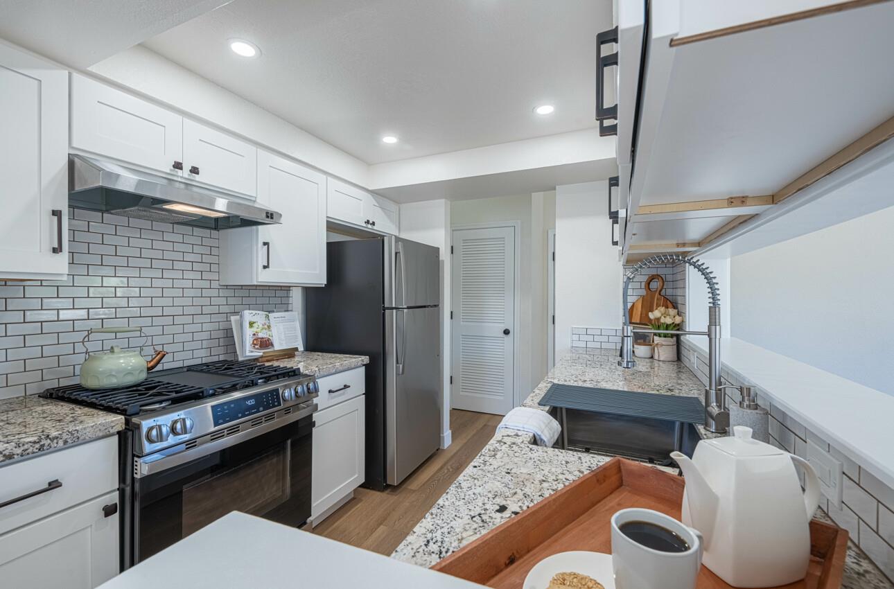 Detail Gallery Image 12 of 29 For 2444 N Main St #G,  Salinas,  CA 93906 - 1 Beds | 1 Baths