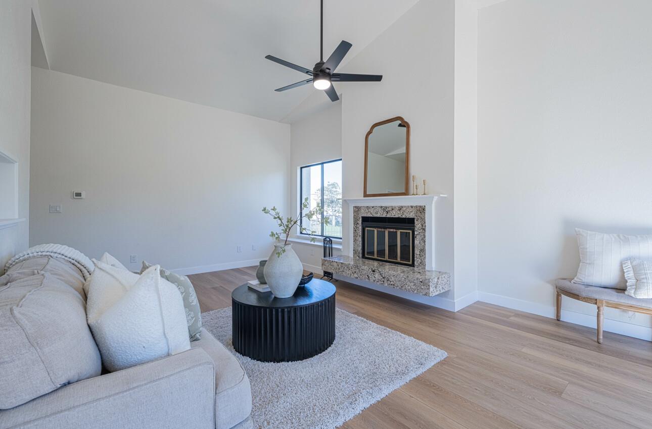 Detail Gallery Image 8 of 29 For 2444 N Main St #G,  Salinas,  CA 93906 - 1 Beds | 1 Baths