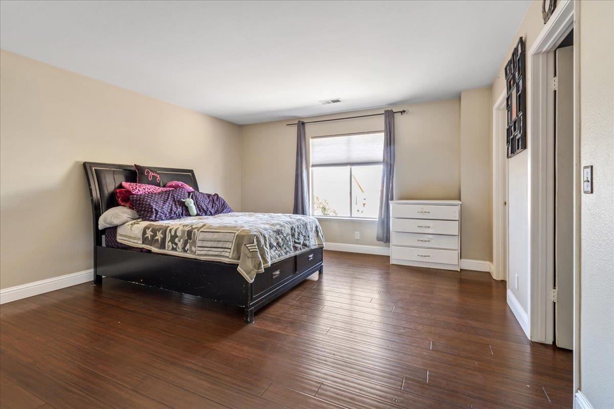 Detail Gallery Image 10 of 20 For 1037 Vista Ave, Soledad,  CA 93960 - 4 Beds | 2/1 Baths