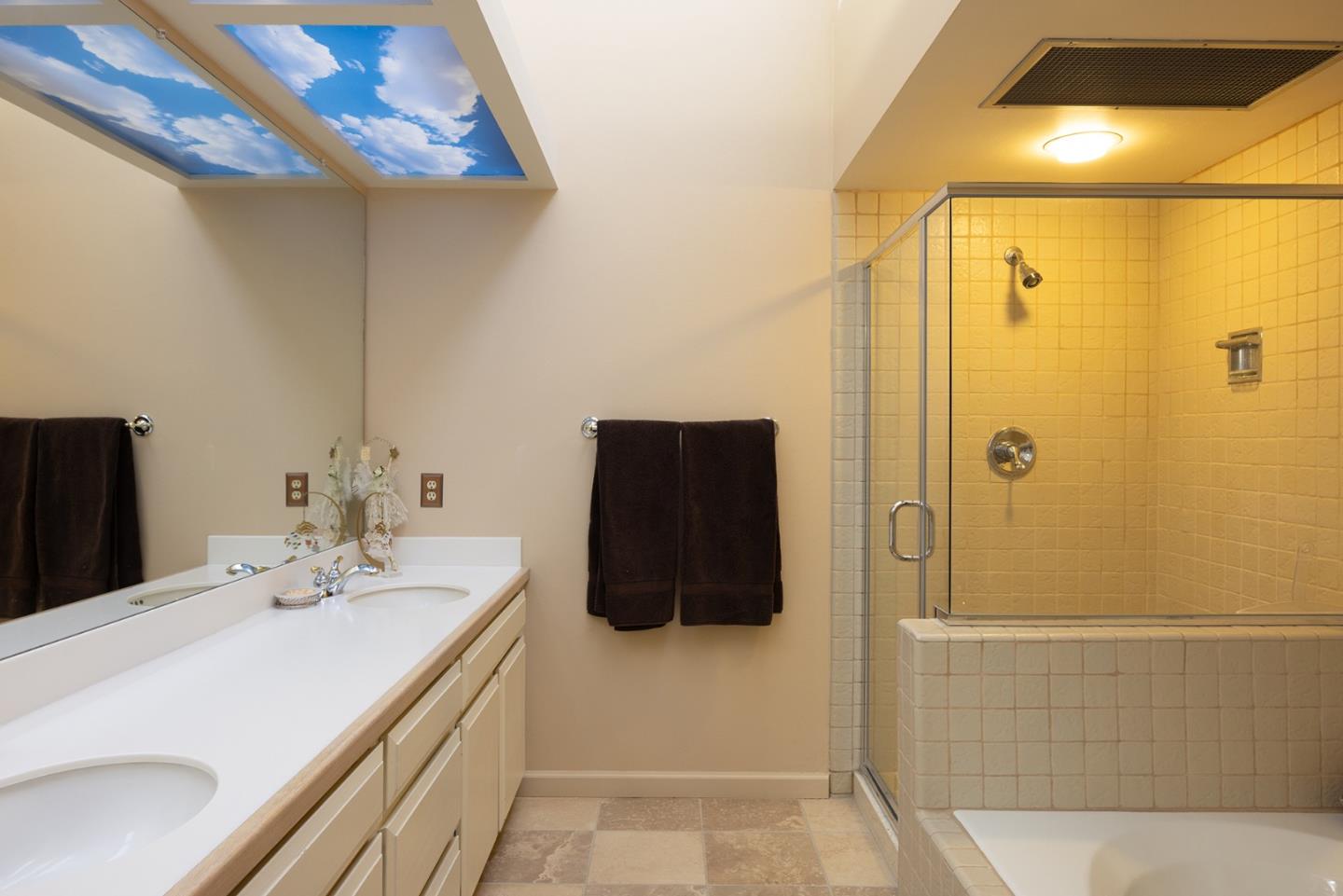 Detail Gallery Image 18 of 25 For 9662 Willow Ct, Carmel,  CA 93923 - 3 Beds | 3/1 Baths