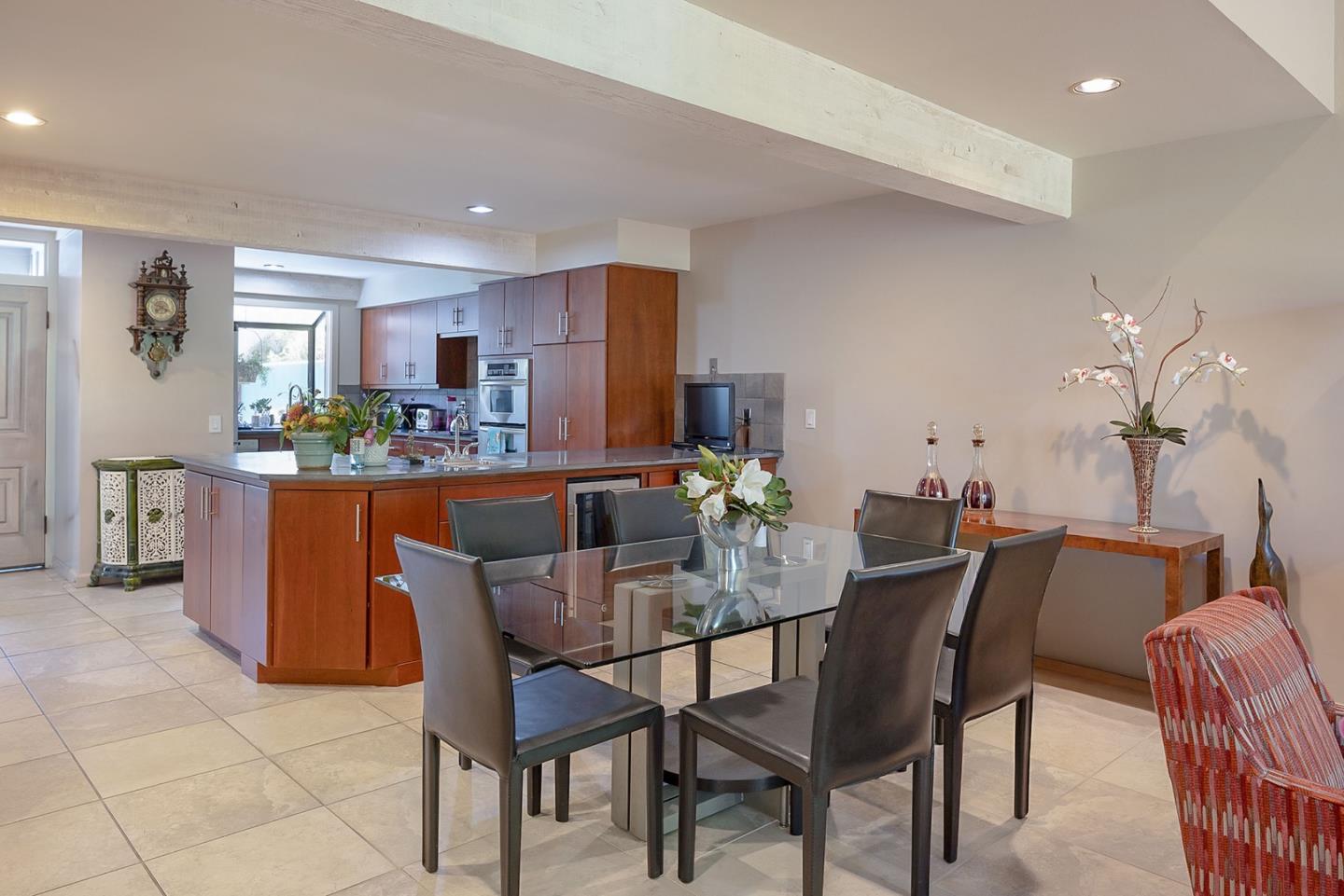 Detail Gallery Image 34 of 48 For 9662 Willow Ct, Carmel,  CA 93923 - 3 Beds | 3/1 Baths