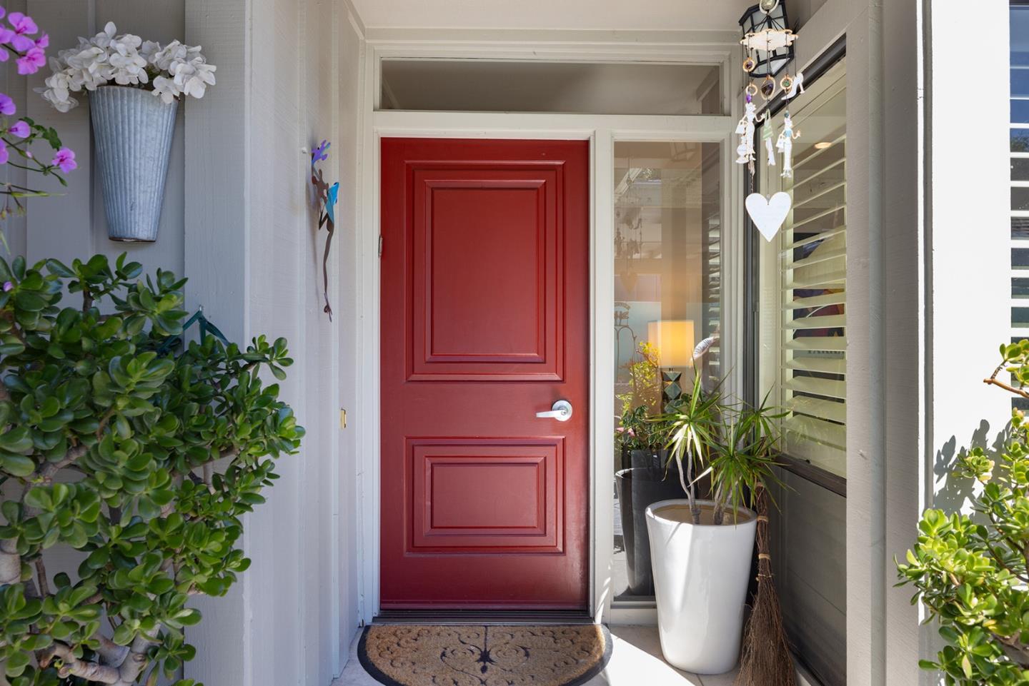 Detail Gallery Image 4 of 25 For 9662 Willow Ct, Carmel,  CA 93923 - 3 Beds | 3/1 Baths