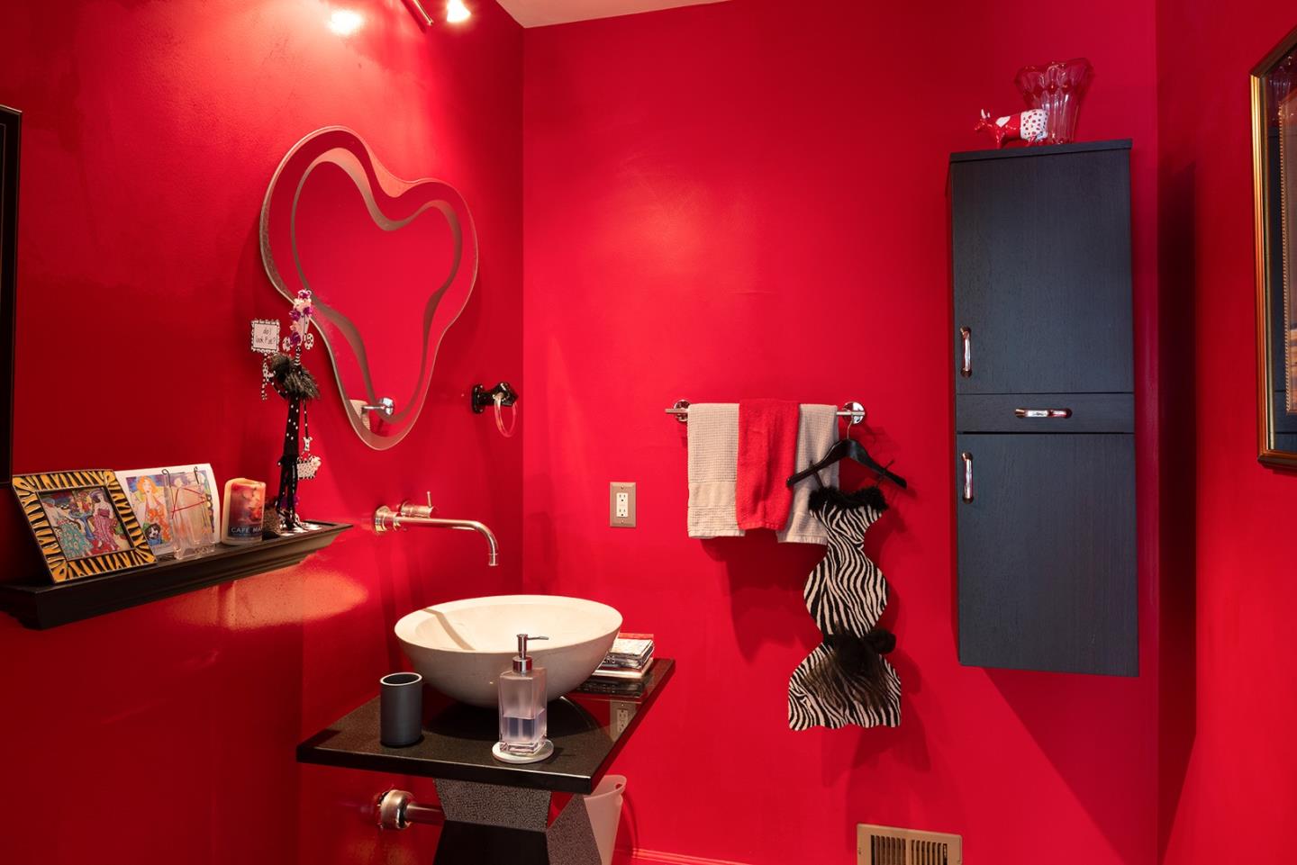 Detail Gallery Image 42 of 48 For 9662 Willow Ct, Carmel,  CA 93923 - 3 Beds | 3/1 Baths