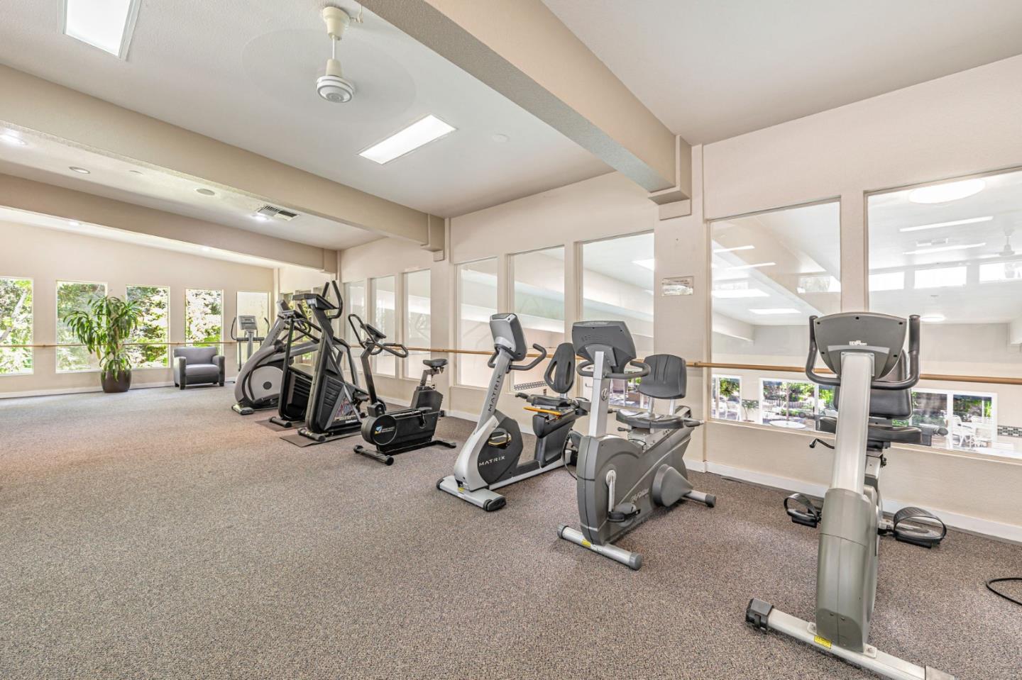 Detail Gallery Image 35 of 41 For 285 Tradewinds Dr #6,  San Jose,  CA 95123 - 2 Beds | 1 Baths