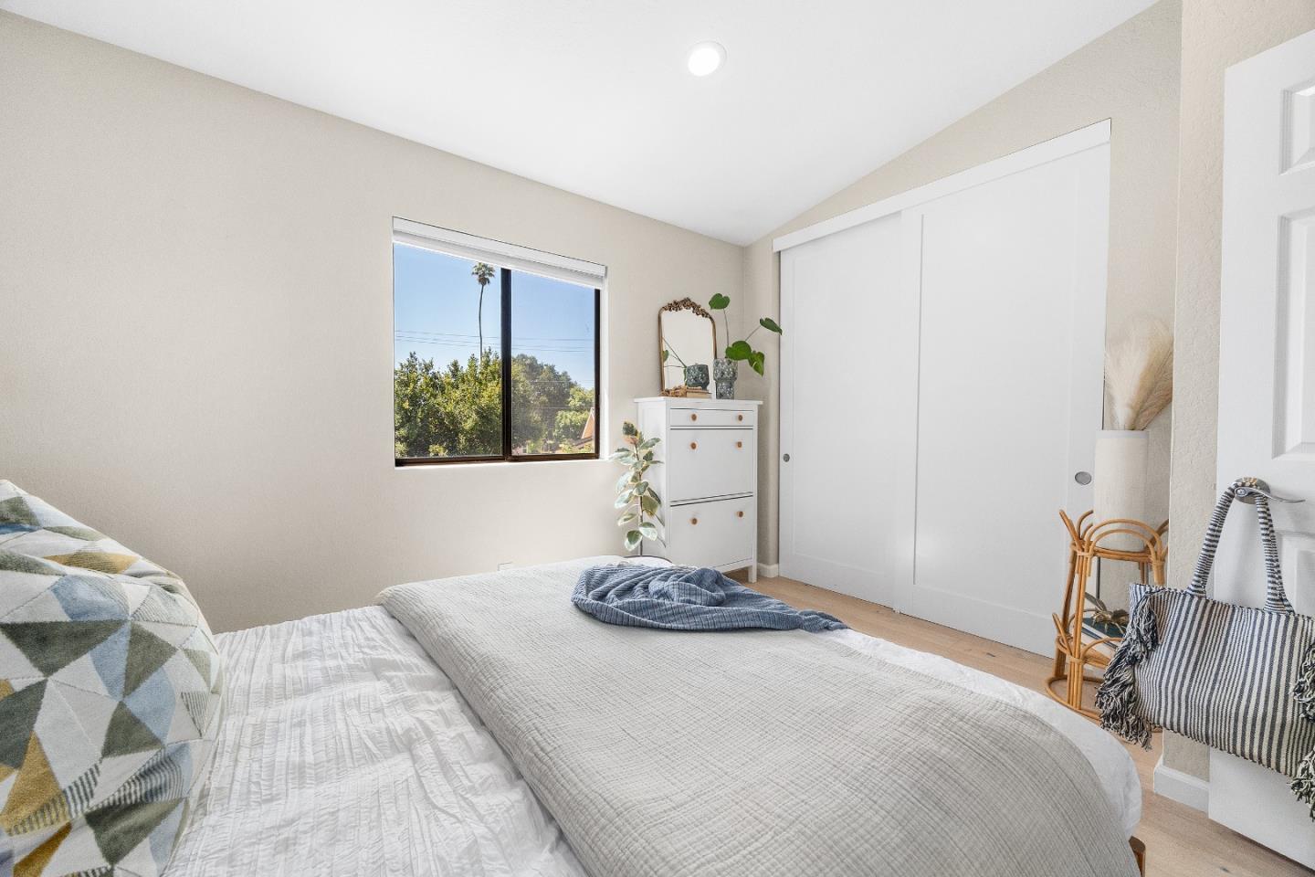 Detail Gallery Image 23 of 46 For 1525 Leila Ct, Santa Cruz,  CA 95062 - 2 Beds | 1 Baths