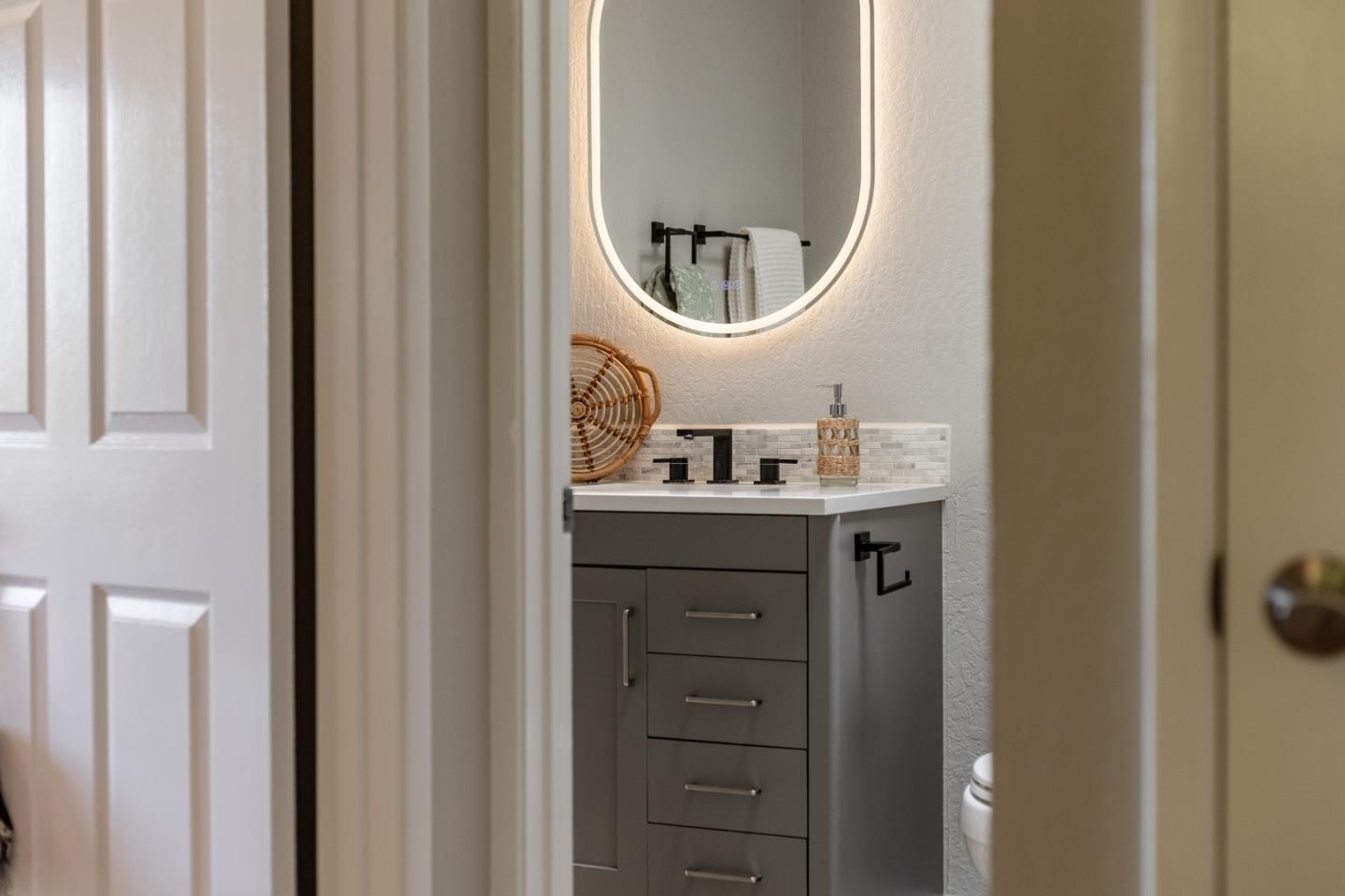 Detail Gallery Image 27 of 46 For 1525 Leila Ct, Santa Cruz,  CA 95062 - 2 Beds | 1 Baths