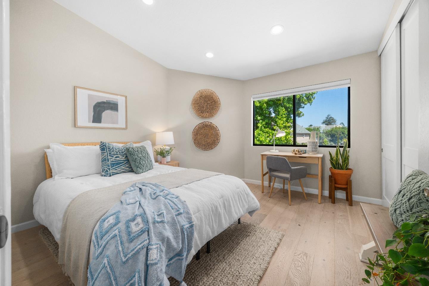 Detail Gallery Image 32 of 46 For 1525 Leila Ct, Santa Cruz,  CA 95062 - 2 Beds | 1 Baths